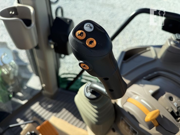 john-deere-6130m-image-33