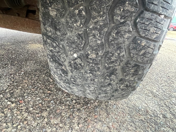 2013-chevrolet-1500-image-71