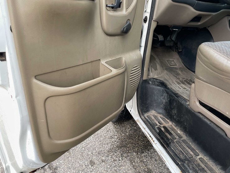 chevrolet-express-3500-image-47