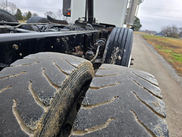 peterbilt-367-image-108