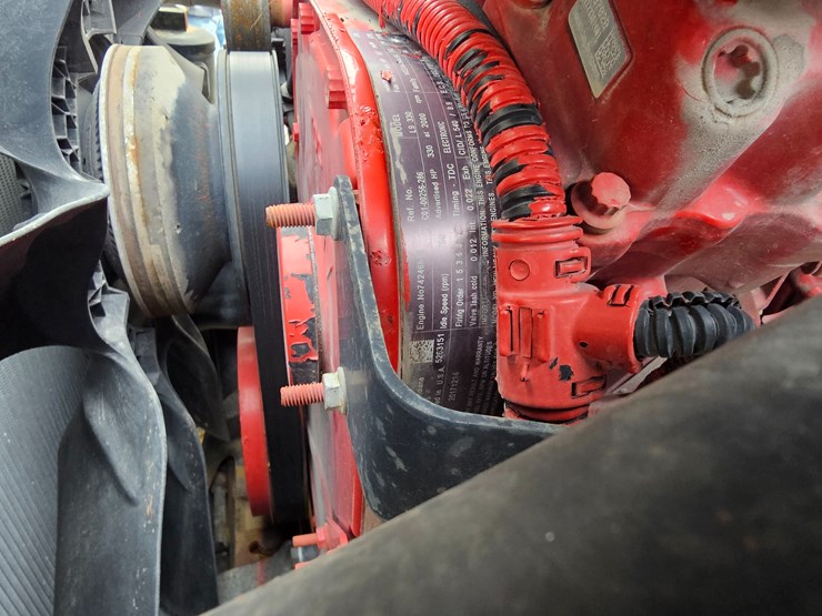 2019-freightliner-m2-106-image-18