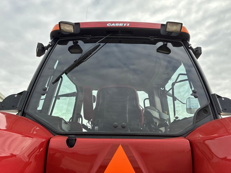 case-ih-magnum-315-image-21