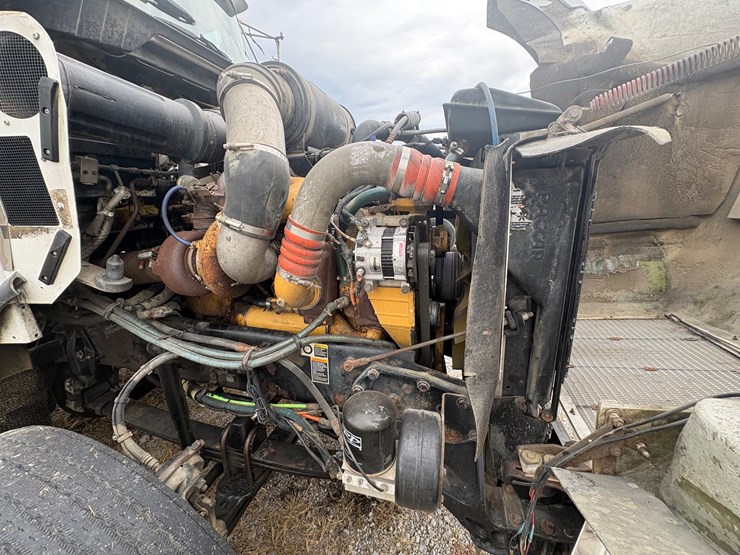 caterpillar-c15-image-22