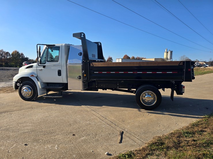 international-durastar-4300-image-6