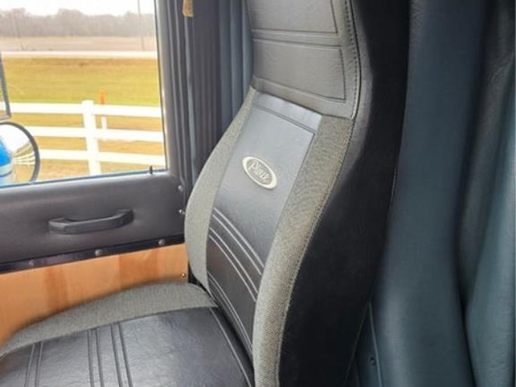 international-9400-image-30