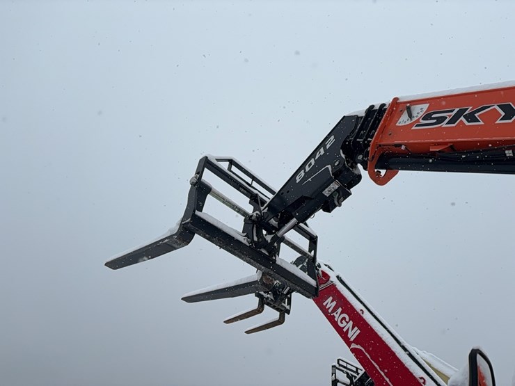 sky-trak-8042-image-12