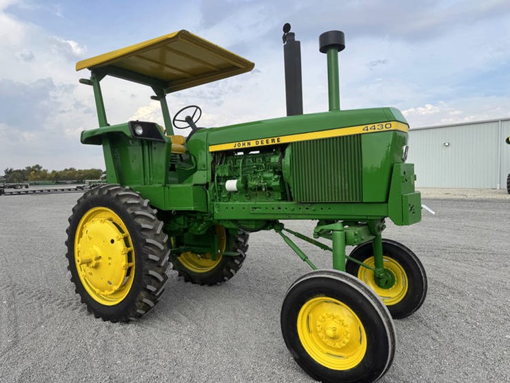 john-deere-4430-image-1