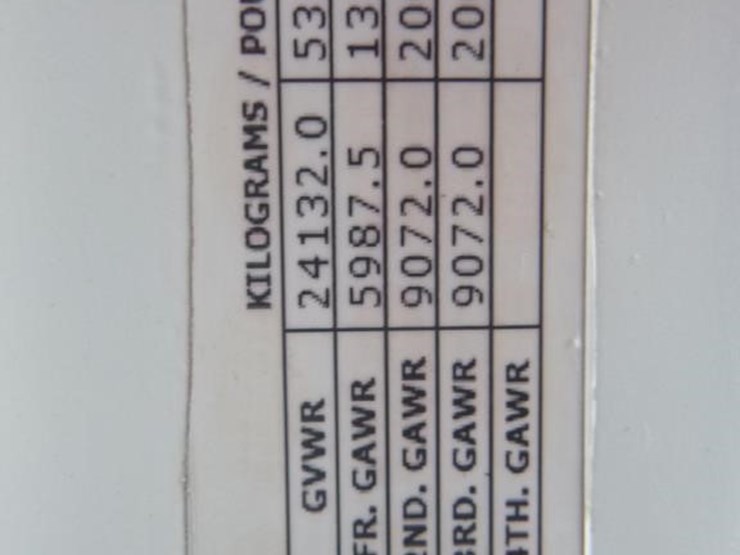 2019-peterbilt-567-image-31