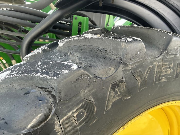 john-deere-r4038-image-67