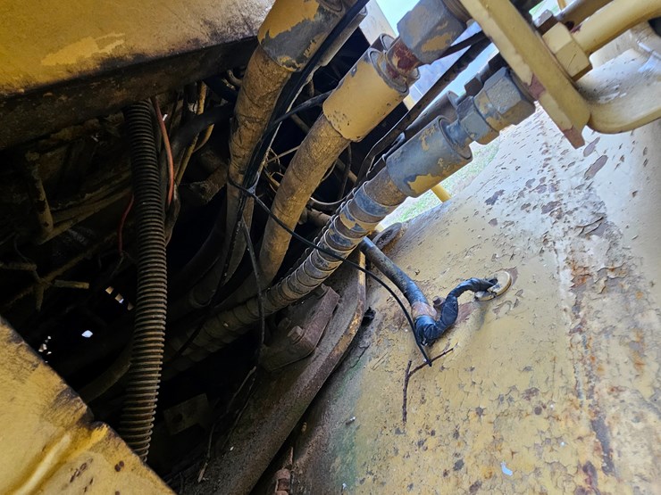 caterpillar-920-image-75