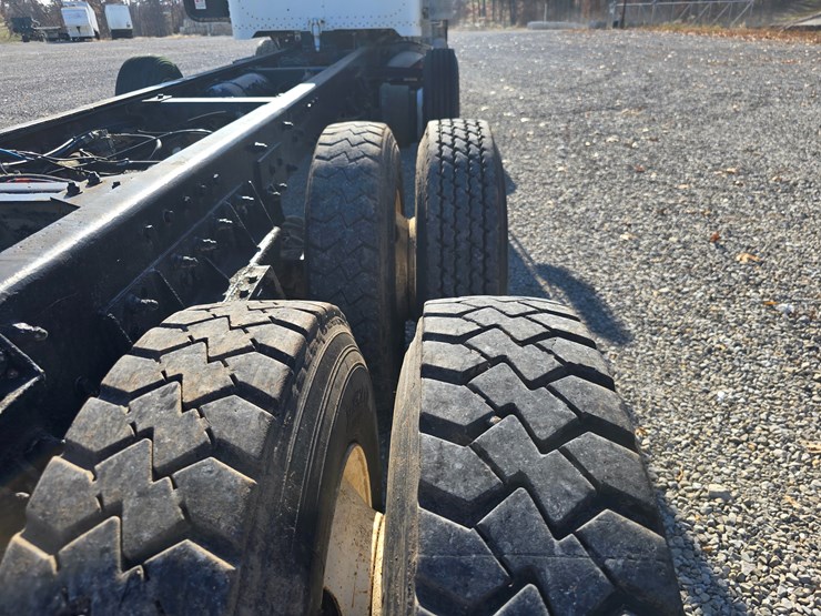 peterbilt-357-image-103