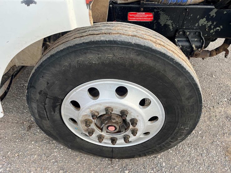 2016-western-star-4900-image-11