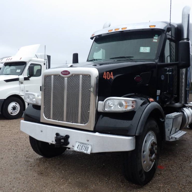 PETERBILT 567