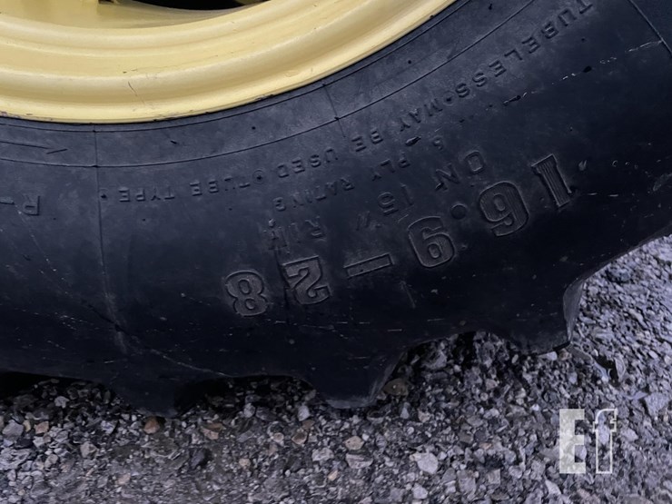 2008-john-deere-5055d-image-11