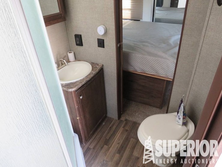 (x)-(5-80)-2016-keystone-cougar-x-lite-33res-33'l...-image-10