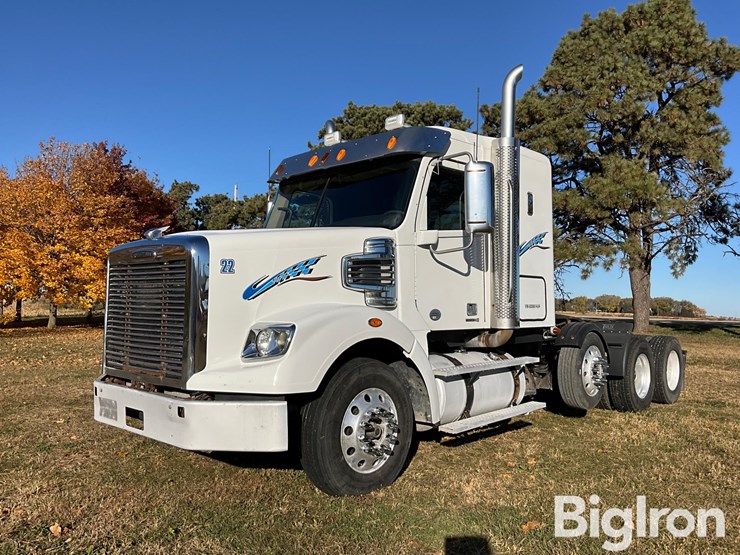 freightliner-122sd-image-1