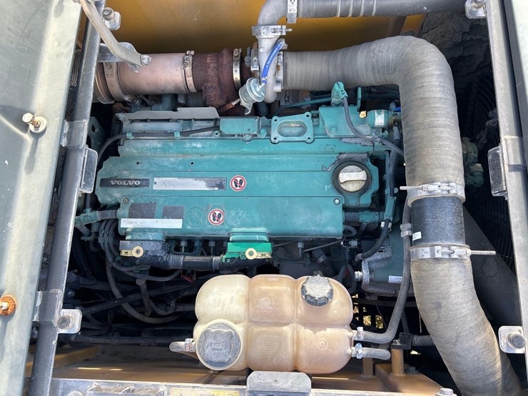 volvo-ec220el-image-17