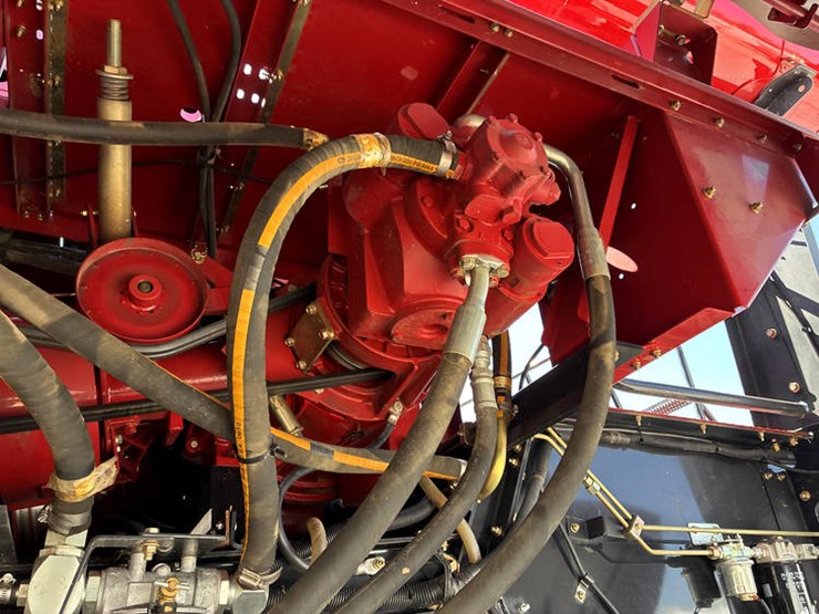 case-ih-5088-image-53
