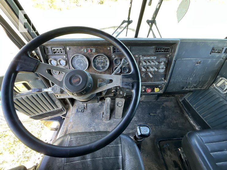 1988-kenworth-t600-image-14