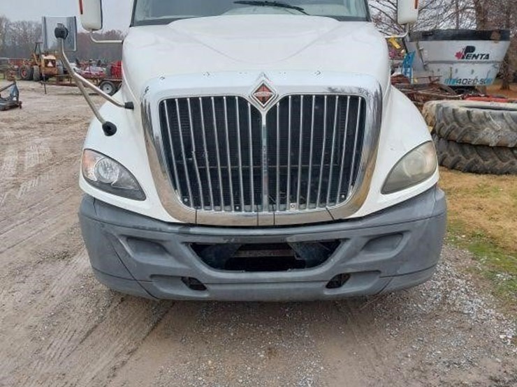 2009-international-prostar-image-2