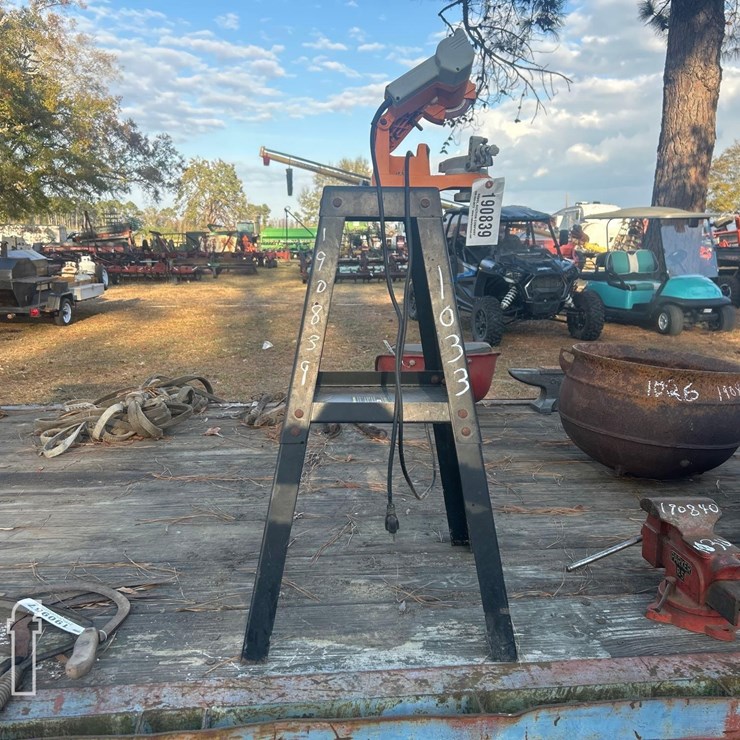 CHAINSAW BENCH GRINDER