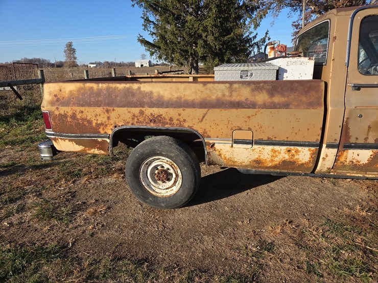 1985-gmc-3500-image-9