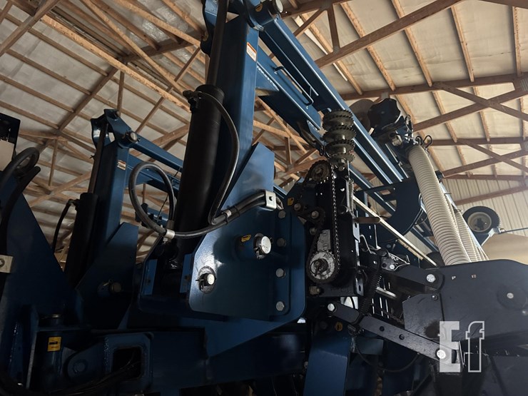 2009-kinze-3700sds-image-17