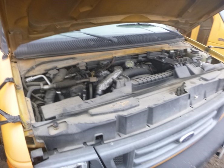 2004-ford-e450-image-15