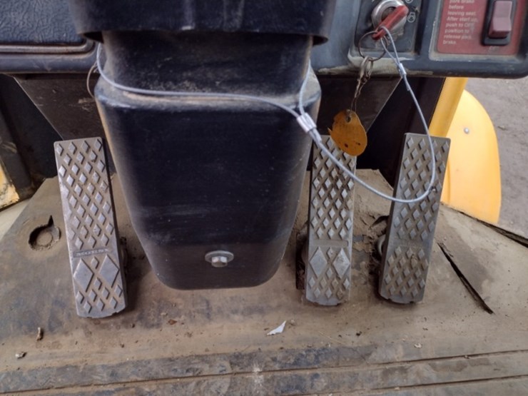 john-deere-444h-image-8