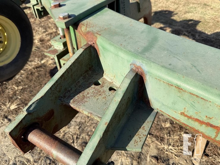 john-deere-7-image-24