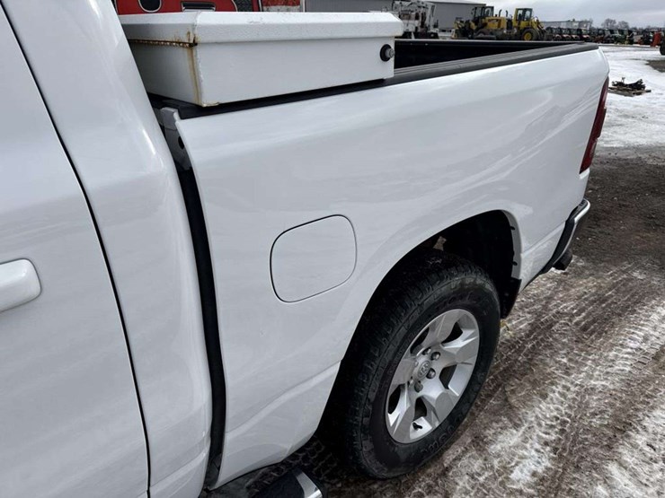 2020-dodge-ram-1500-image-12