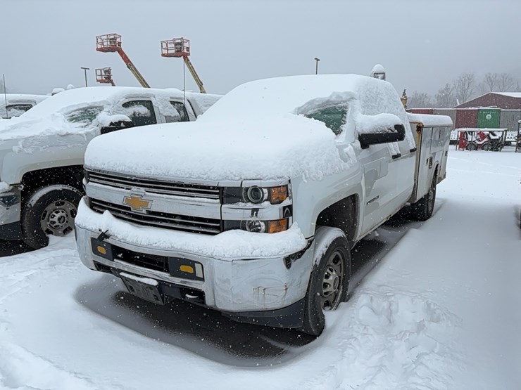 2016-chevrolet-2500hd-image-1