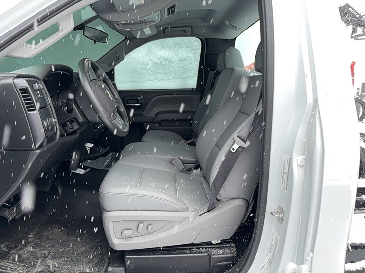 chevrolet-6500-image-11