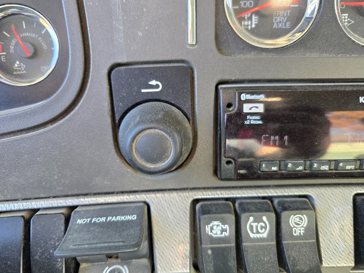 kenworth-t880-image-93