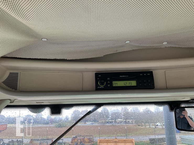 2006-john-deere-7420-image-9