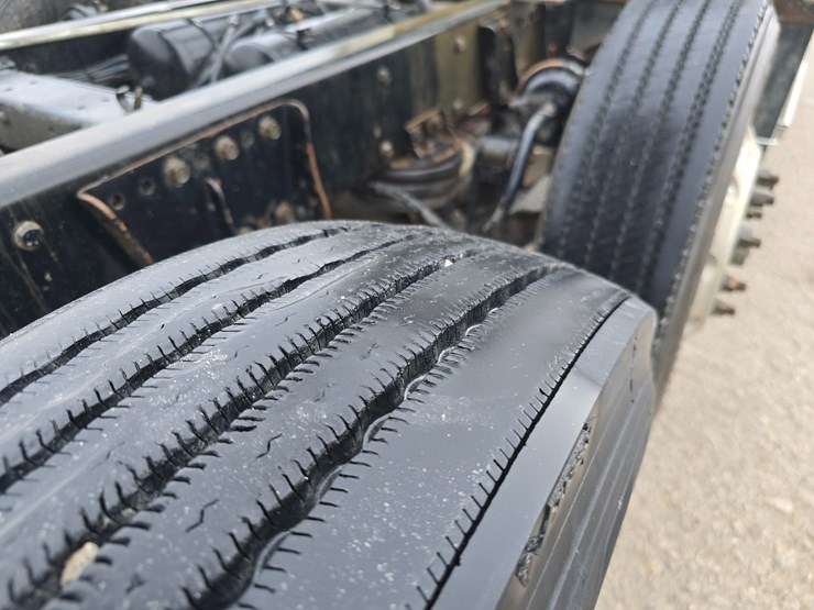 peterbilt-367-image-103