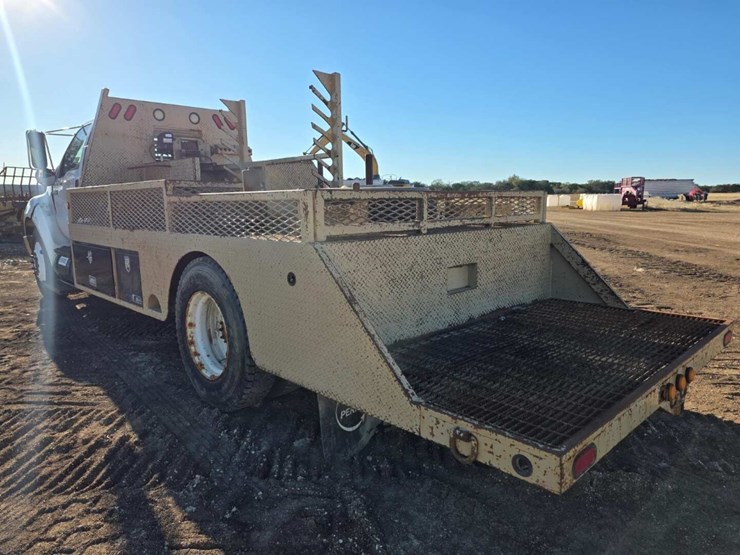 2008-ford-f650-image-7