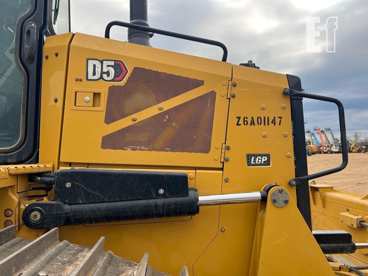 caterpillar-d5-lgp-image-21