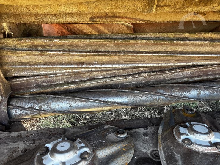 2005-hesston-9260-image-28