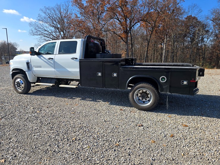 chevrolet-silverado-5500hd-image-13