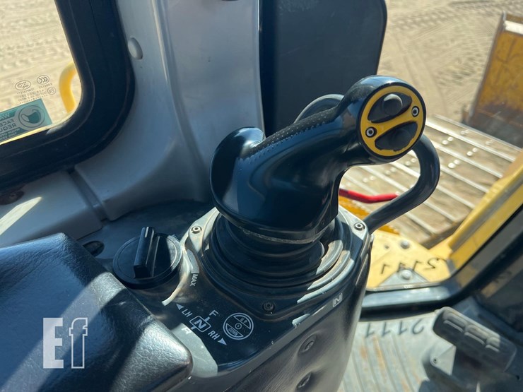 2019-komatsu-d65pxi-18-image-40