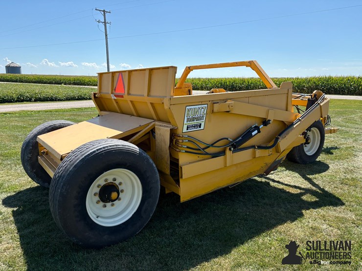 2015-kuntz-900-9-yd-pull-type-scraper-image-5