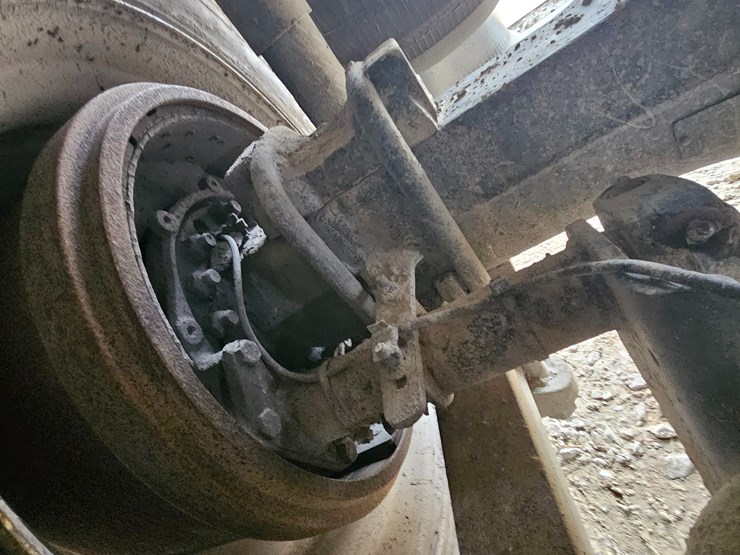 freightliner-122sd-image-111