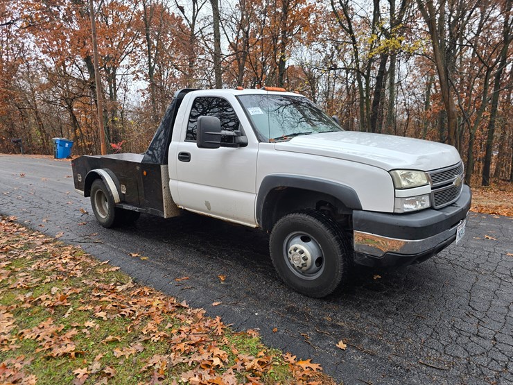 chevrolet-silverado-3500-image-21