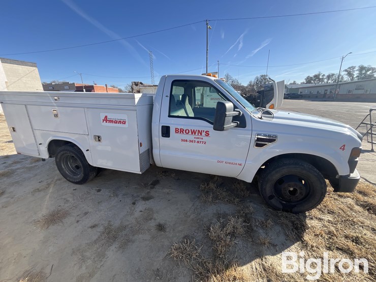 ford-f350-xl-image-4