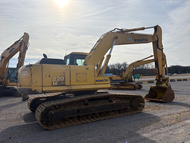 komatsu-pc220-lc-7l-image-4