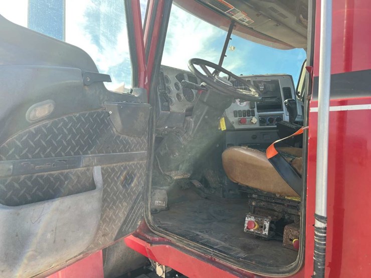 2012-mack-chu613-image-15