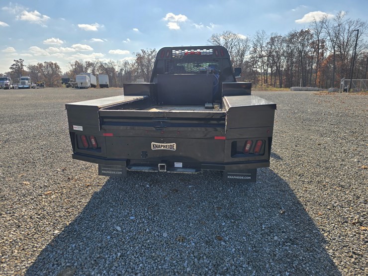 chevrolet-silverado-5500hd-image-22