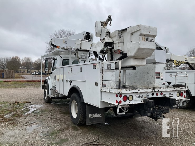 freightliner-business-class-m2-100-image-3