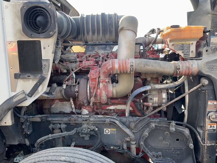 2013-kenworth-t800-image-21